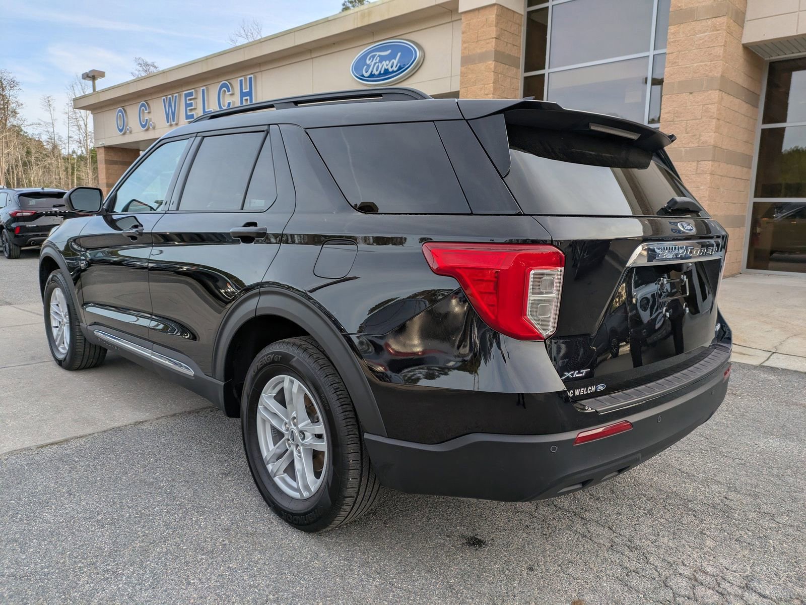 Certified 2023 Ford Explorer XLT image 6