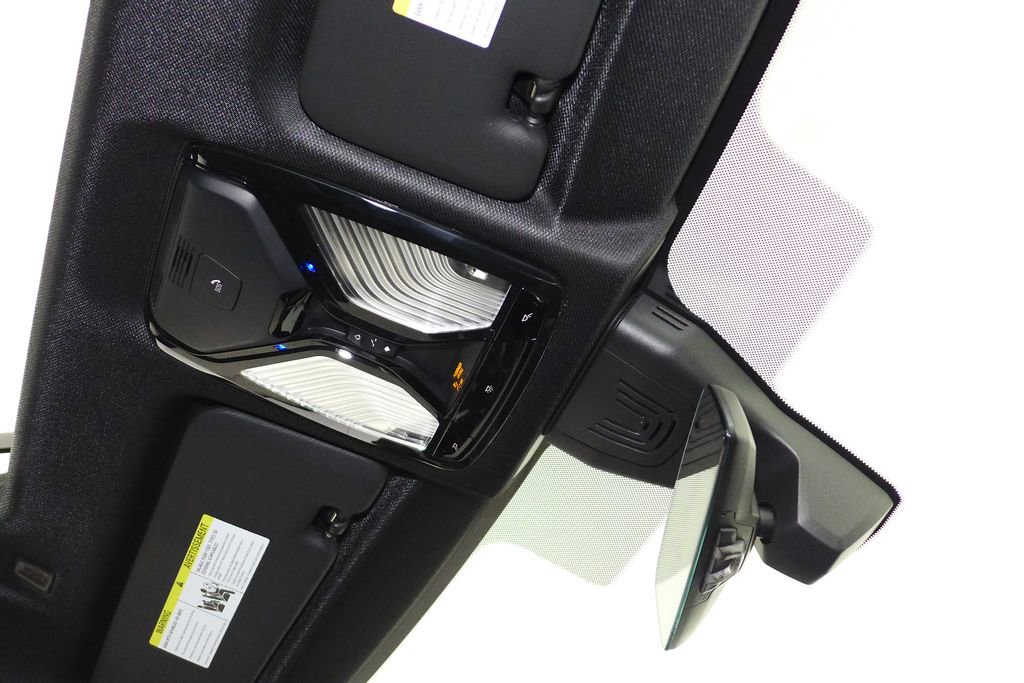 Used 2022 BMW X6 xDrive40i w/ M Sport Package image 16