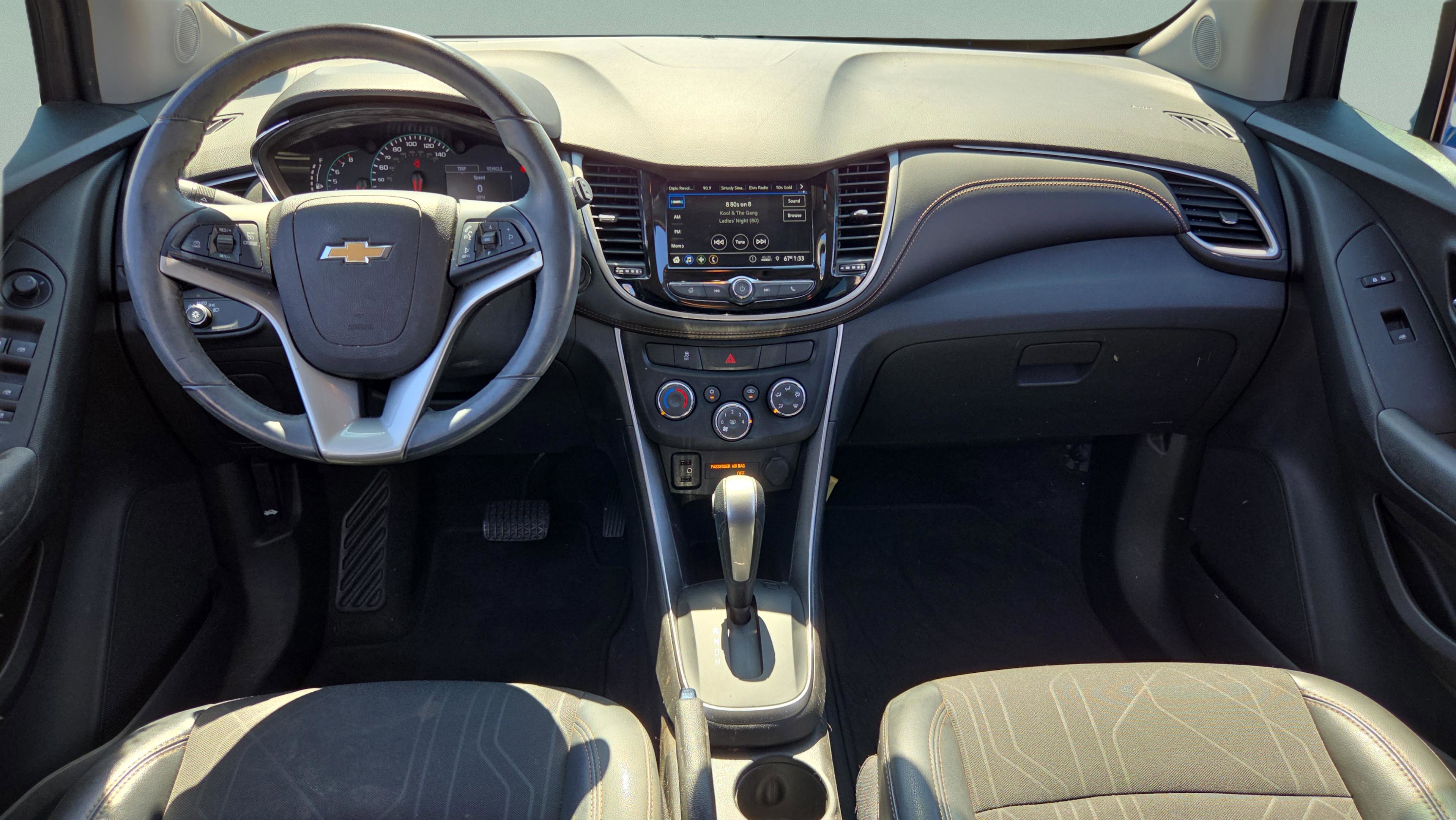Used 2019 Chevrolet Trax LT w/ LT Convenience Package image 13