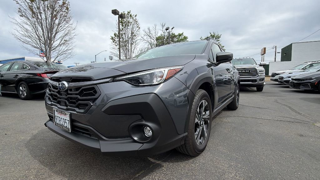 Used 2025 Subaru Crosstrek 2.0i Premium image 9