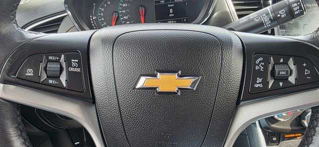 Used 2022 Chevrolet Trax LT w/ LT Convenience Package image 19