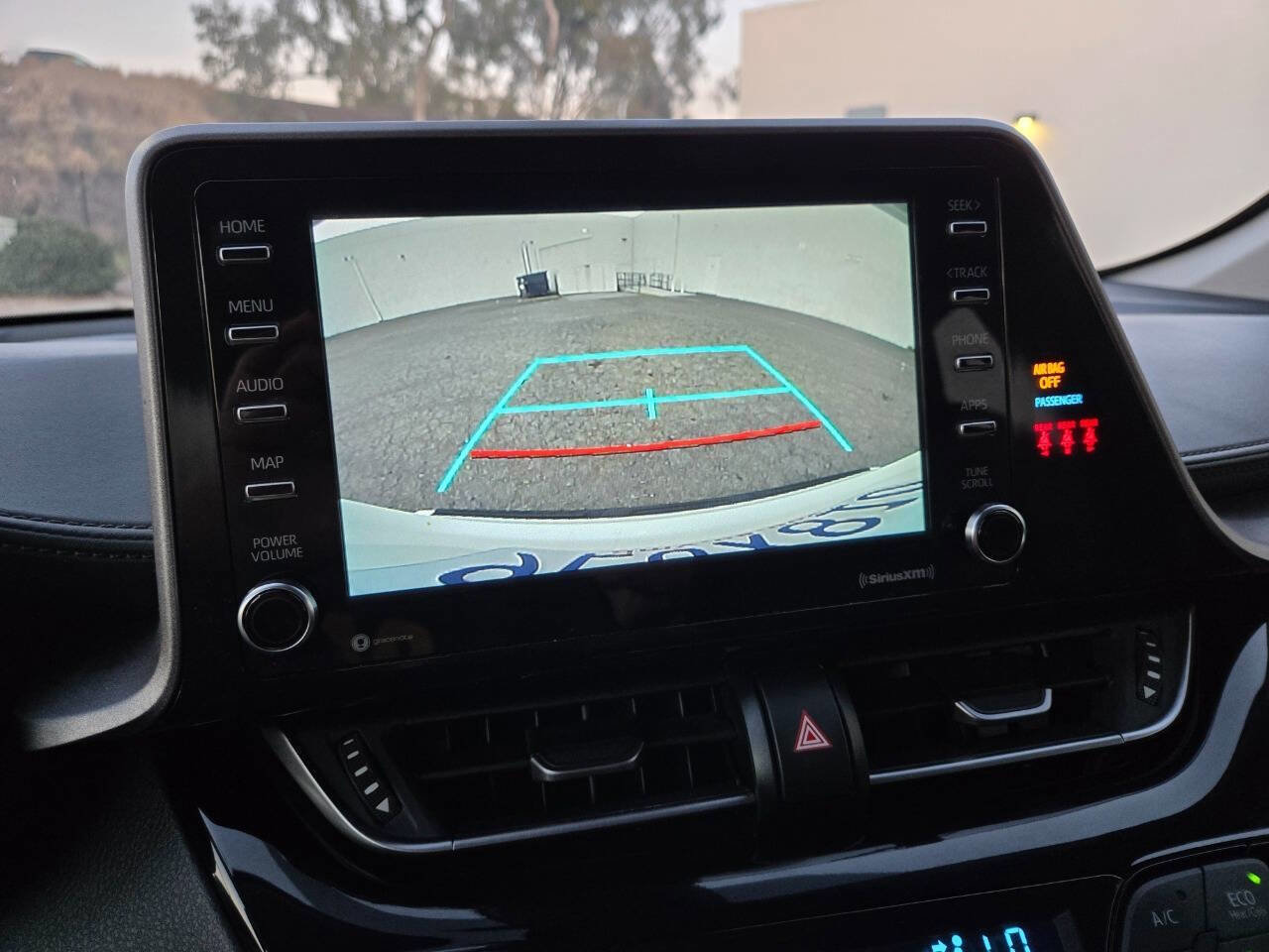 Used 2021 Toyota C-HR LE image 41