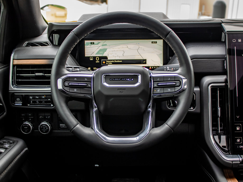 Used 2025 GMC Yukon XL Denali w/ Sun & Power Step Package image 28