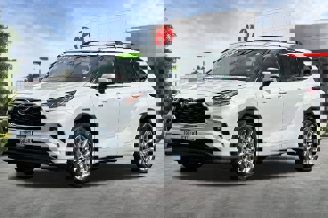 Used 2021 Toyota Highlander Limited image 9