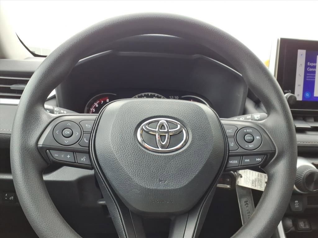 Certified 2023 Toyota RAV4 LE image 28