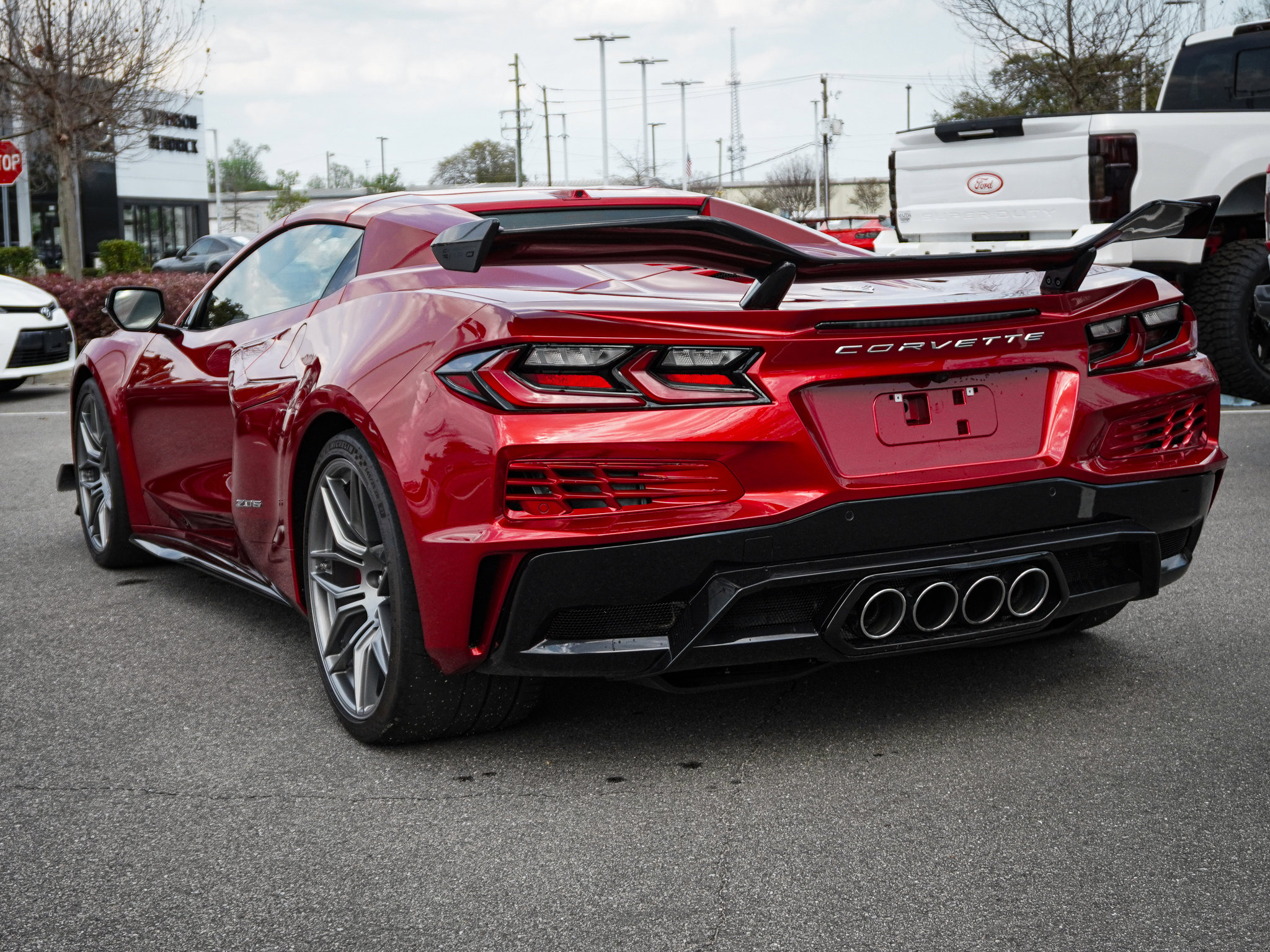 Used 2024 Chevrolet Corvette Z06 w/ Z07 Performance Package RWD image 9