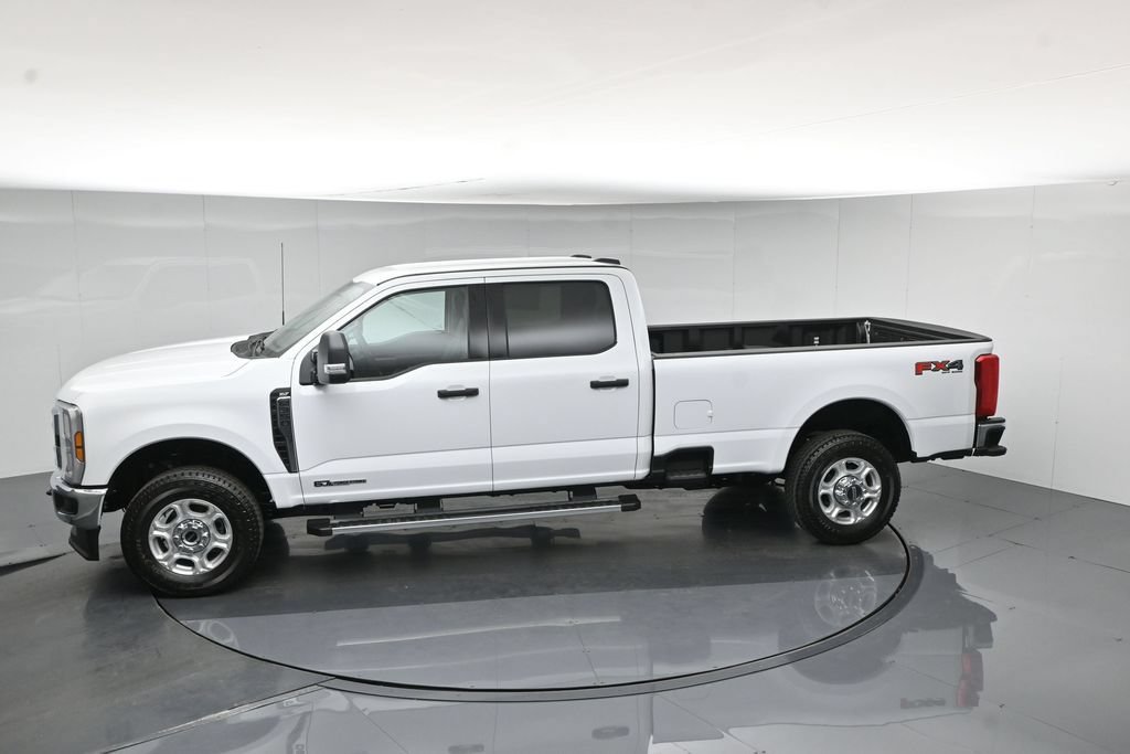 New 2026 Ford F350 XLT w/ FX4 Off-Road Package AWD/4WD image 44
