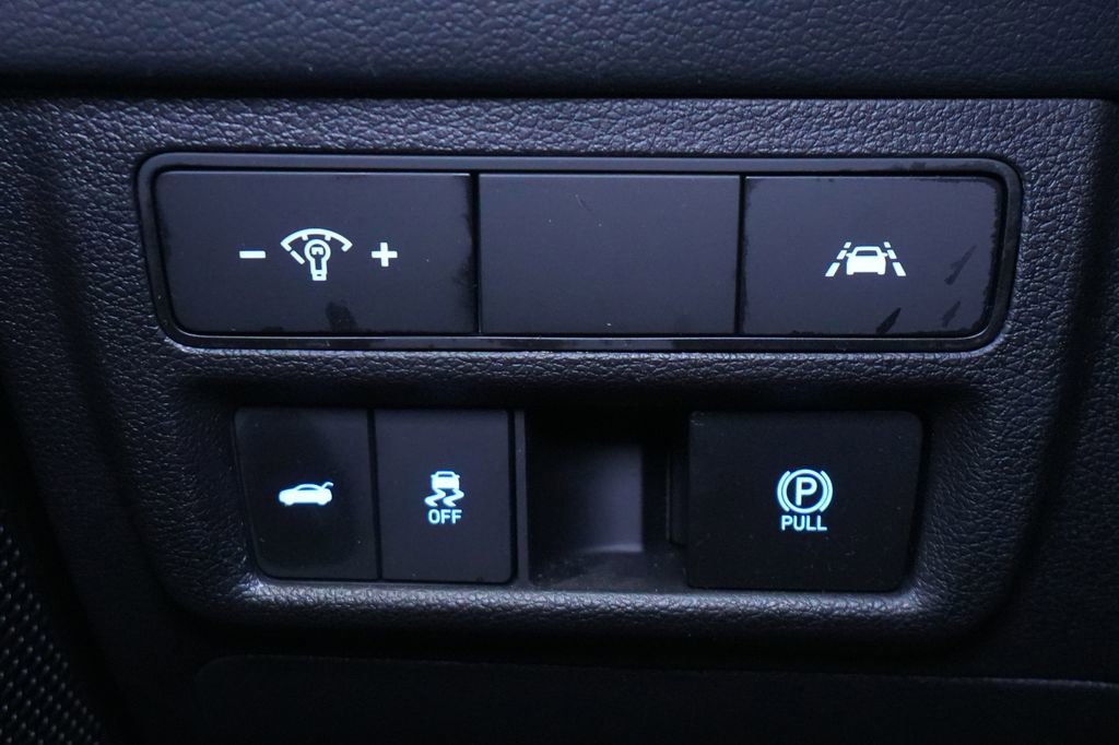 Used 2023 Hyundai Sonata Limited FWD image 42