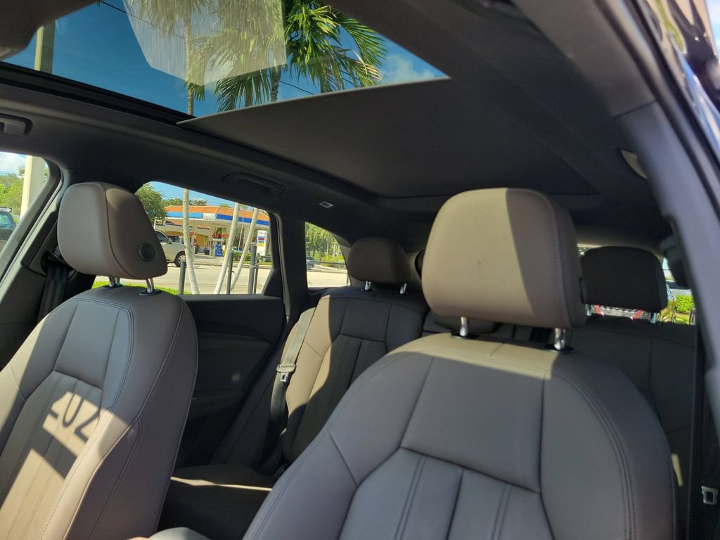 Certified 2025 Audi Q5 Premium w/ Convenience Package AWD/4WD image 16