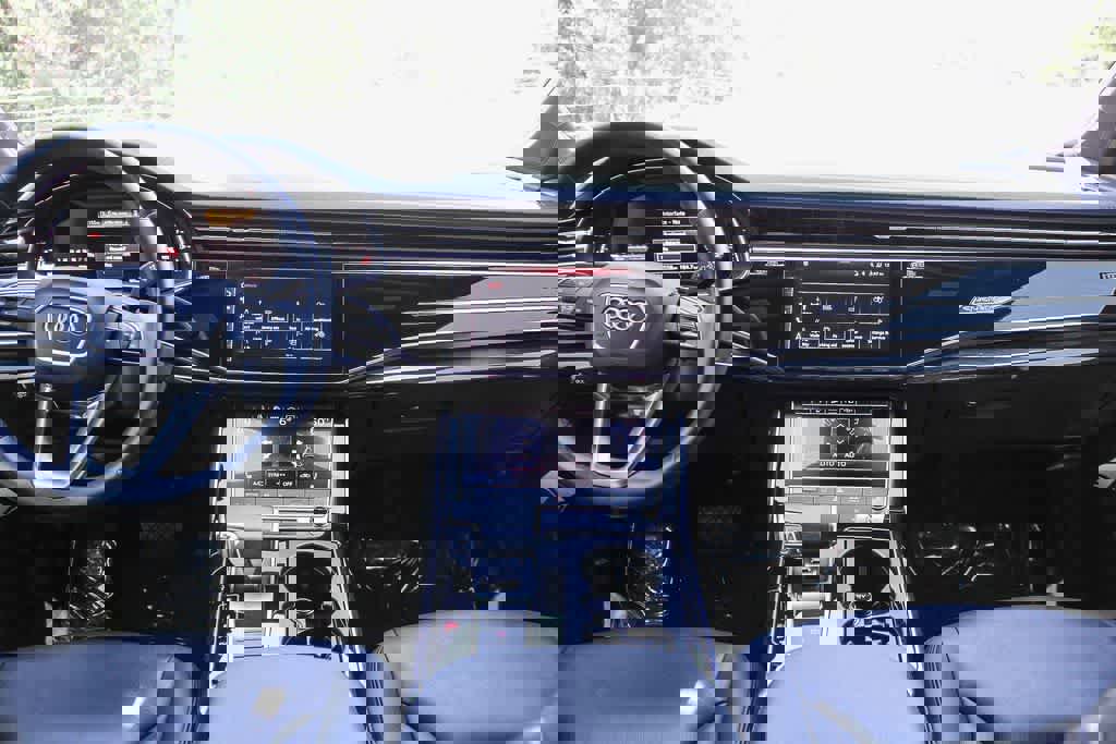 Used 2023 Audi Q7 2.0T Premium Plus w/ Premium Plus Package image 13