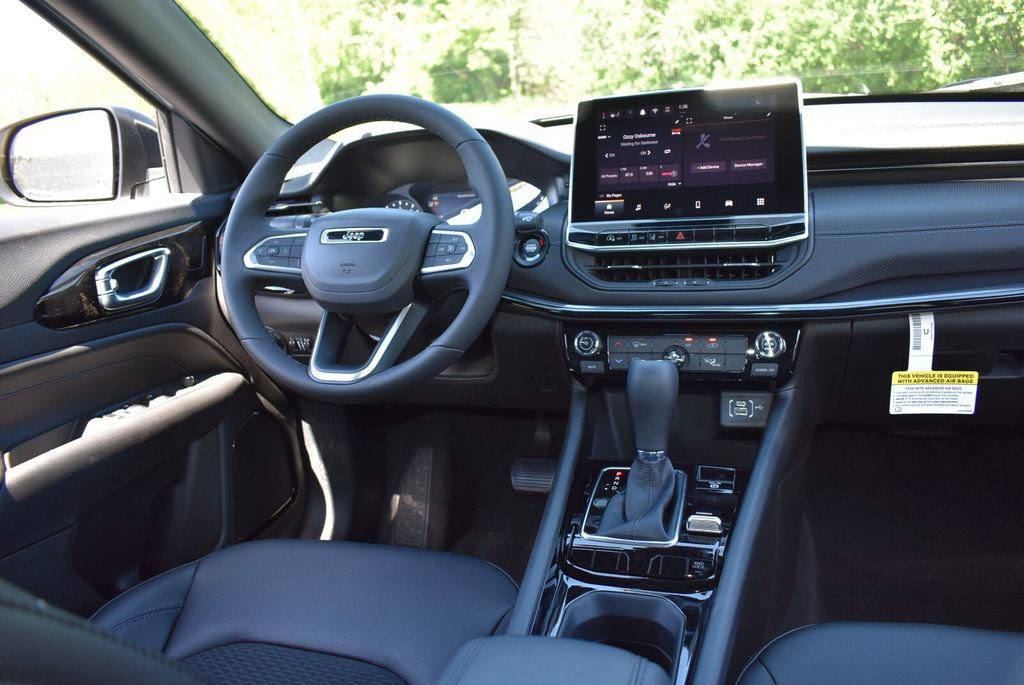 New 2026 Jeep Compass Latitude AWD/4WD image 27