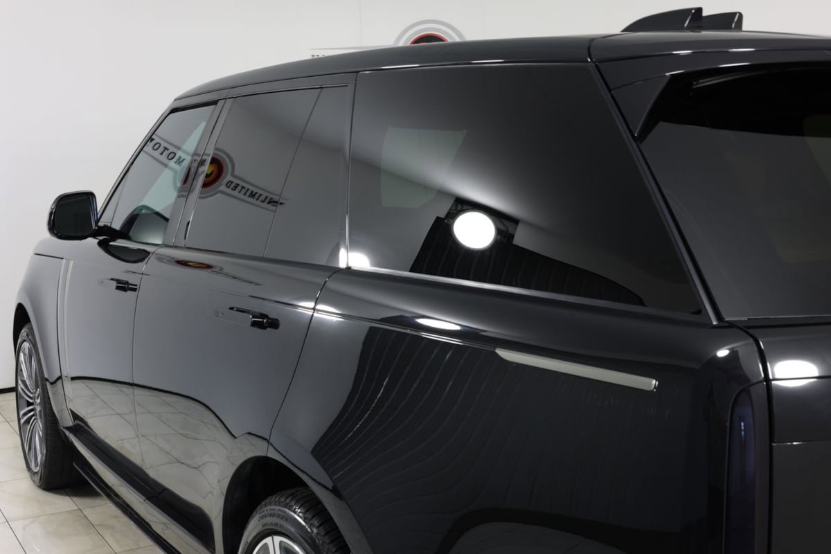 Used 2024 Land Rover Range Rover SE AWD/4WD image 45