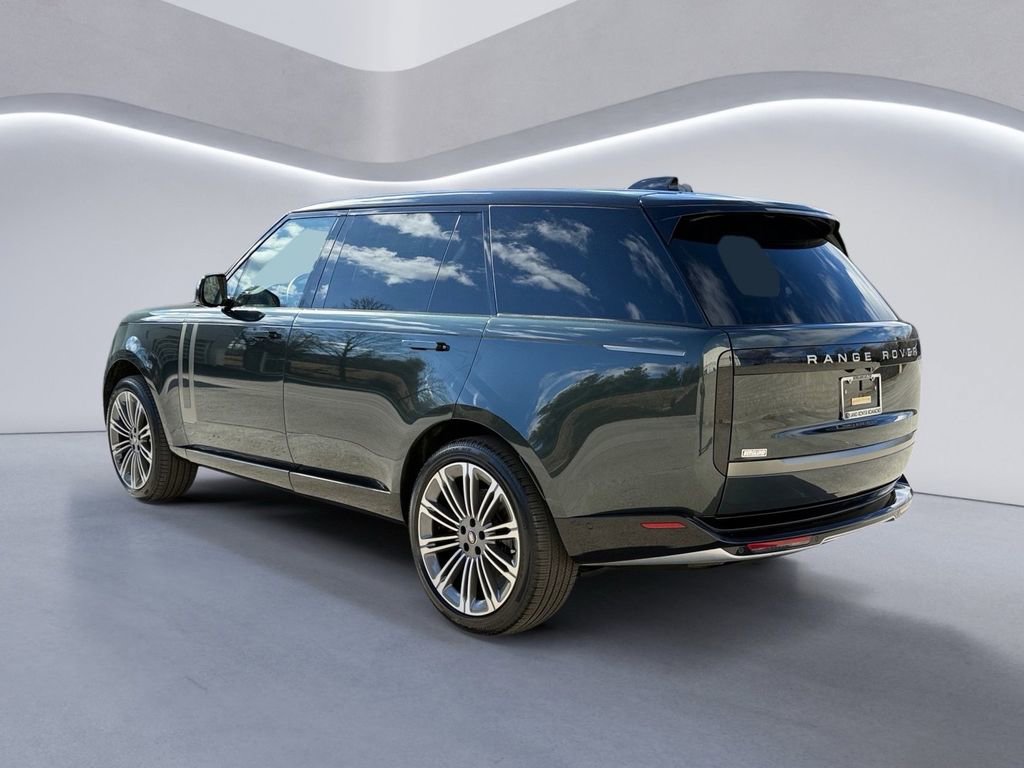 New 2025 Land Rover Range Rover Long Wheelbase SE image 4