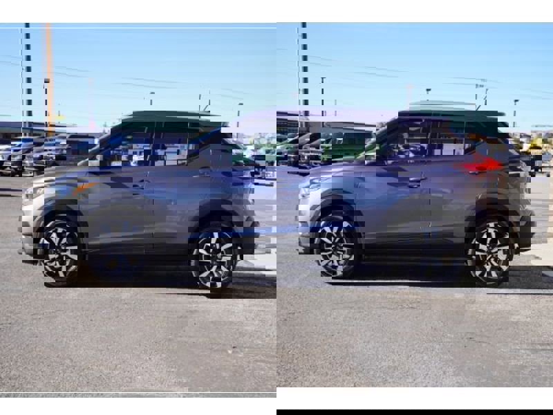 Used 2020 Nissan Kicks SV image 6