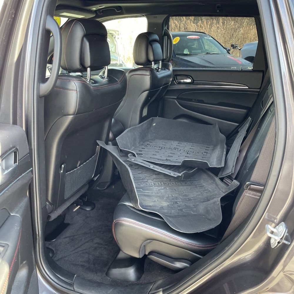 Used 2021 Jeep Grand Cherokee Trailhawk w/ Trailhawk Luxury Group image 16