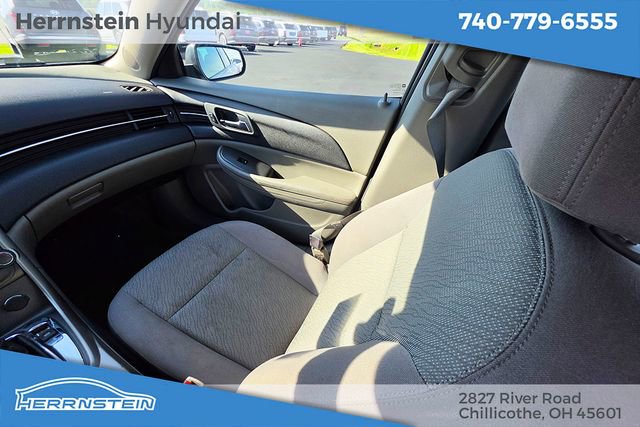 Used 2013 Chevrolet Malibu LS w/ Protection Package FWD image 11