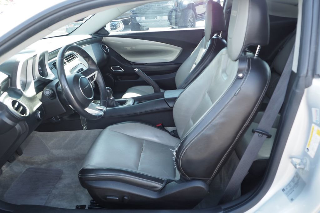 Used 2011 Chevrolet Camaro SS image 13