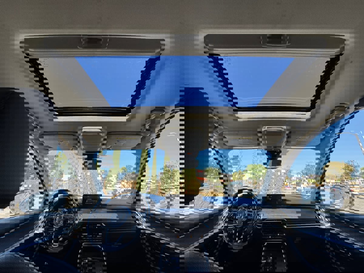 Used 2024 MAZDA CX-90 Plug-In Hybrid w/ Preferred image 16