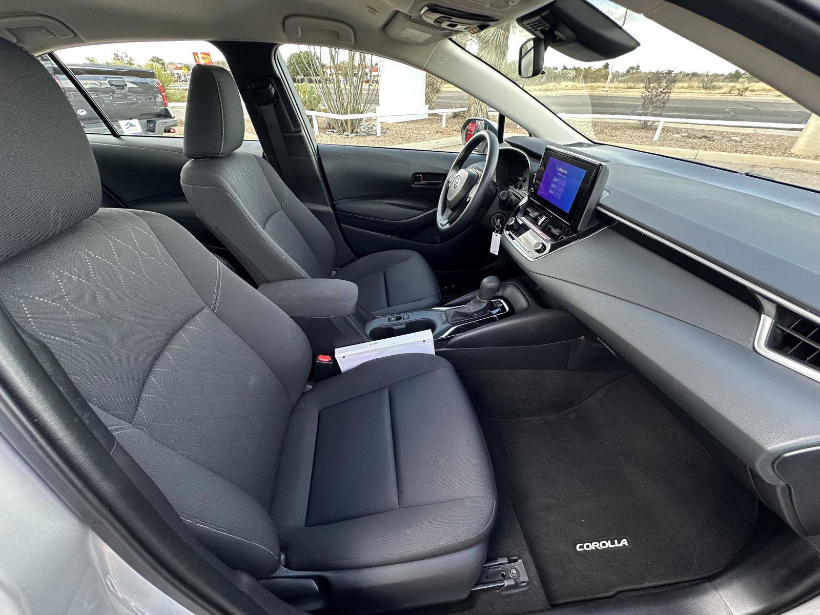Used 2023 Toyota Corolla LE image 21