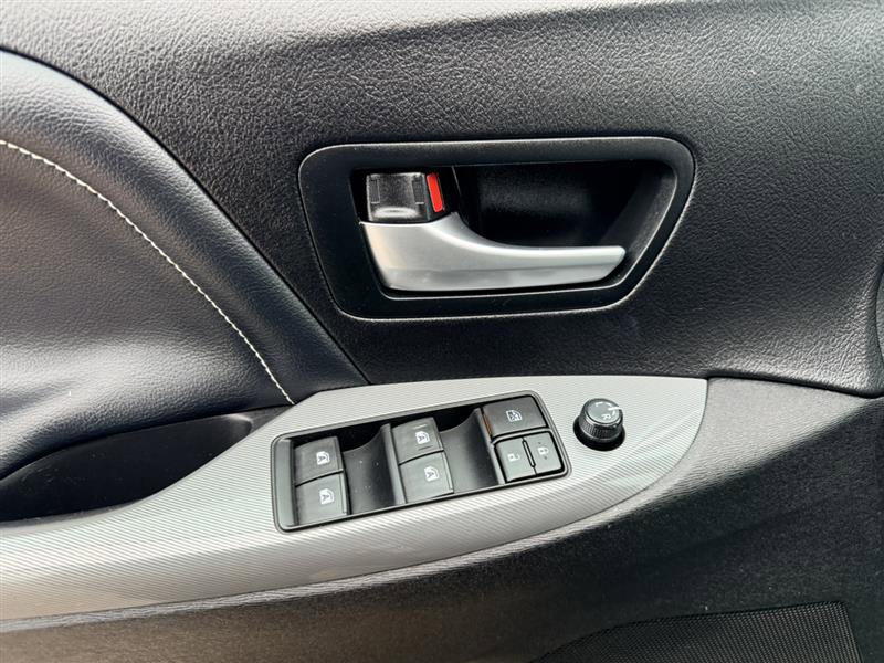 Used 2016 Toyota Sienna SE w/ SE Preferred Package FWD image 29