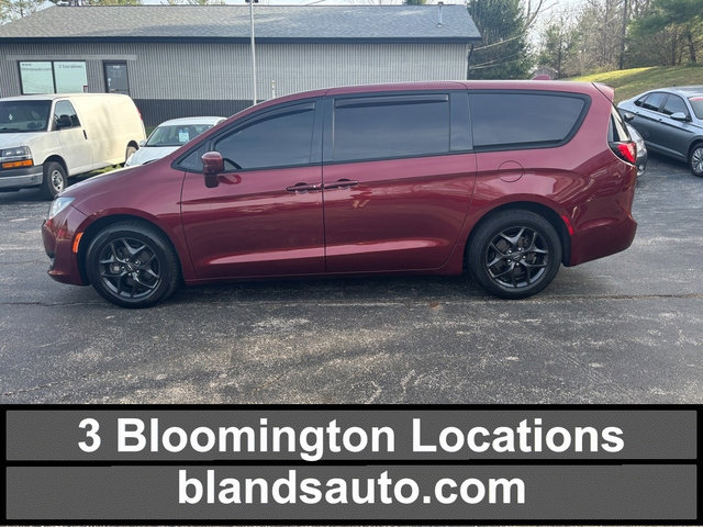 Used 2020 Chrysler Pacifica Touring w/ Advanced Safetytec Group image 1