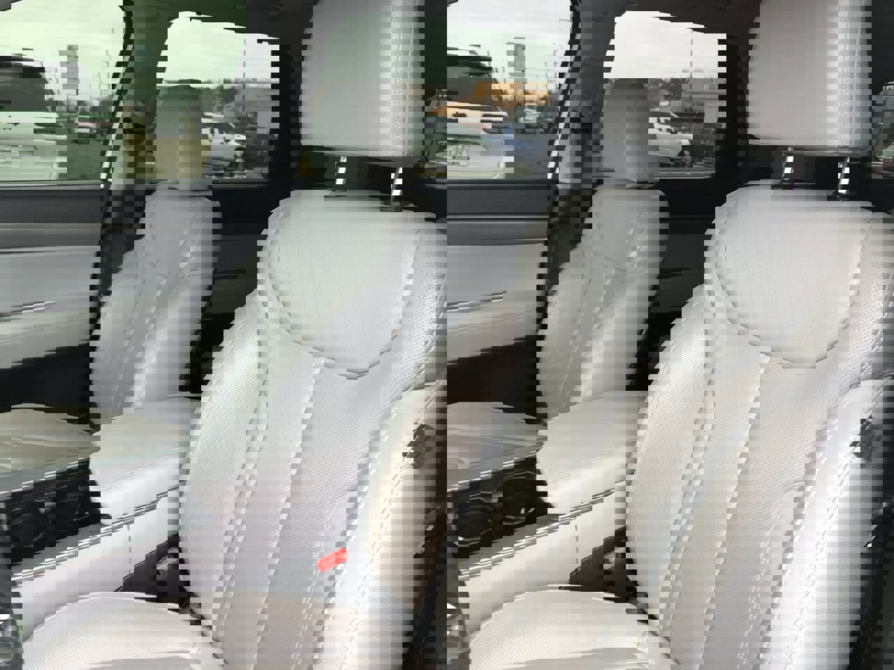 Used 2021 Hyundai Palisade SEL w/ Premium Package image 15