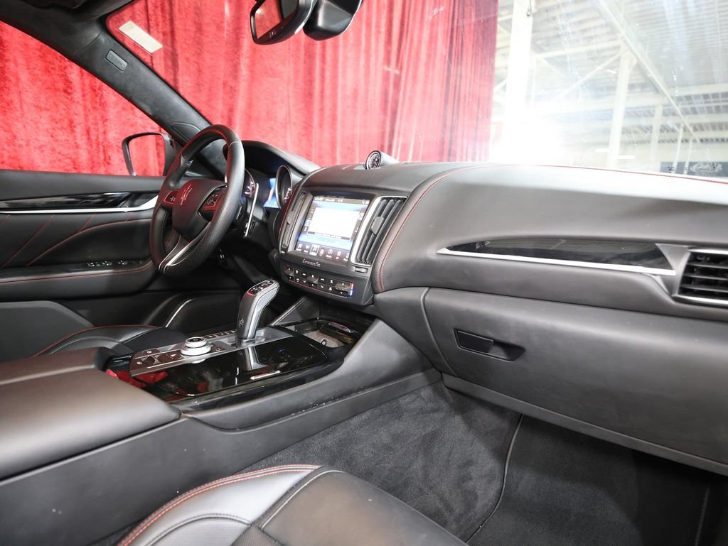 Used 2019 Maserati Levante S GranSport AWD/4WD image 20