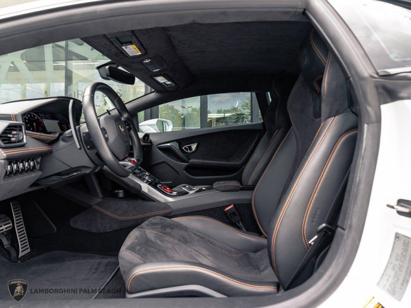 Used 2019 Lamborghini Huracan LP 580-2 RWD image 23