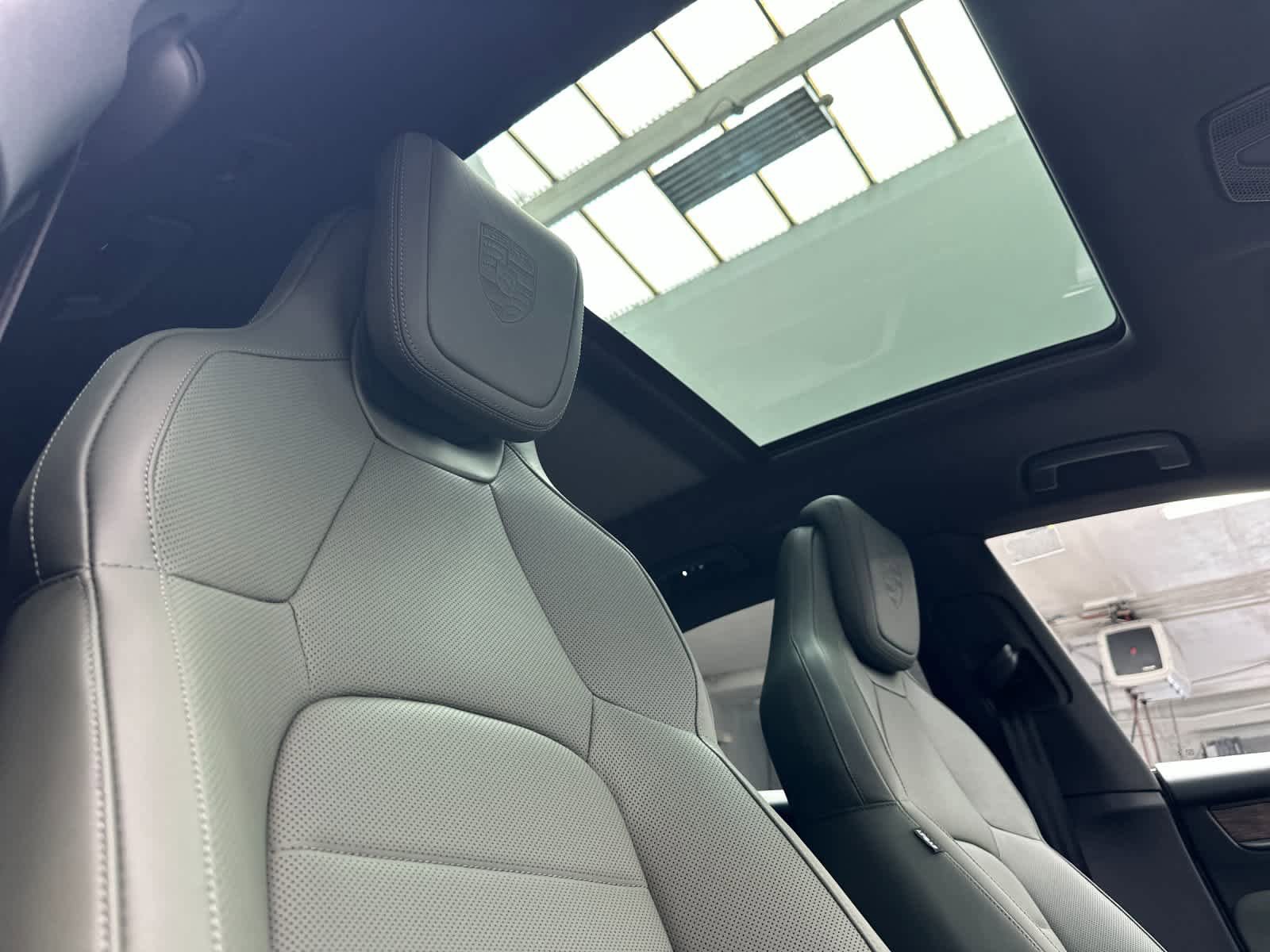 New 2026 Porsche Macan Electric image 18