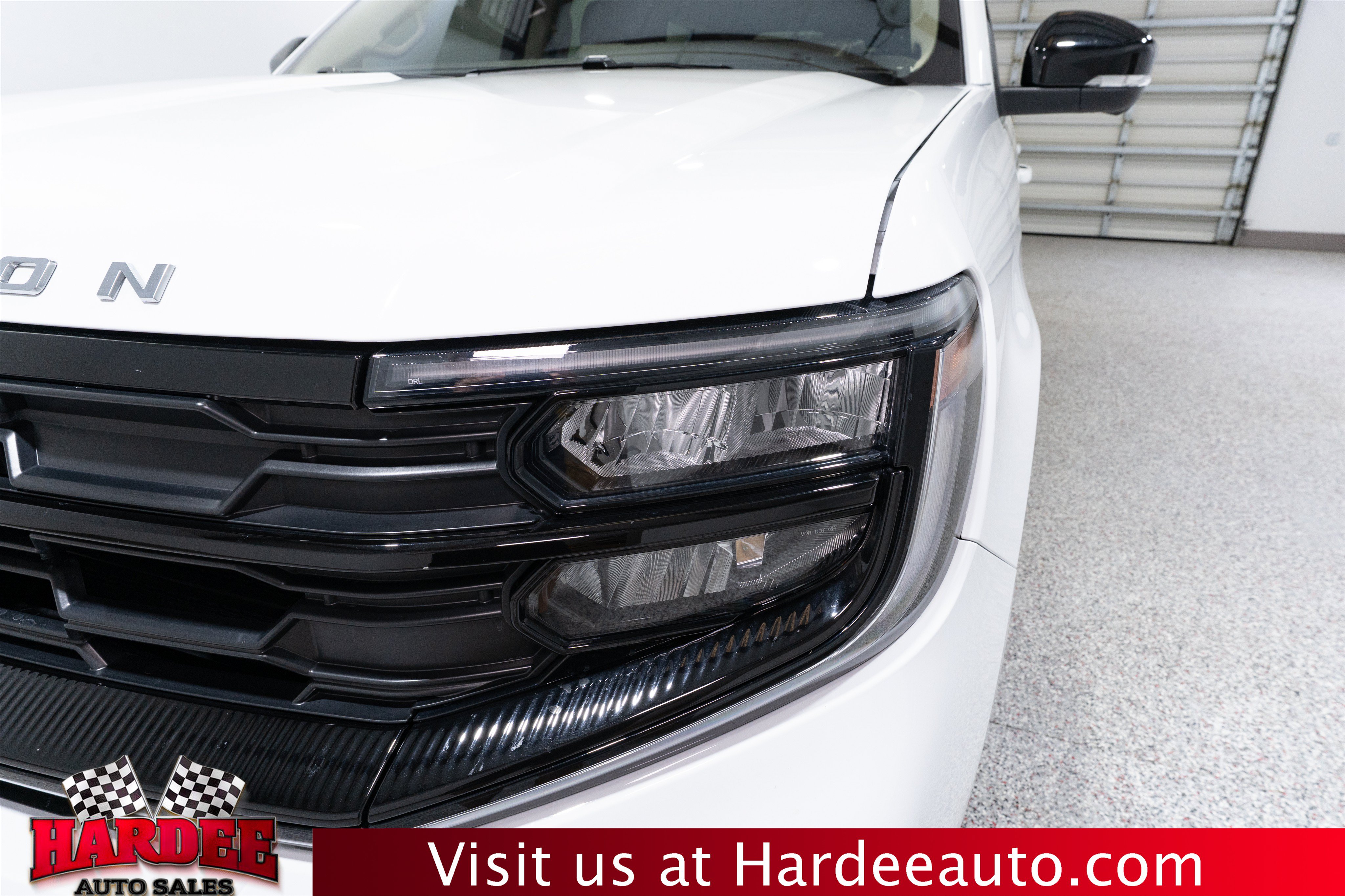 Used 2025 Ford Expedition Active AWD/4WD image 8