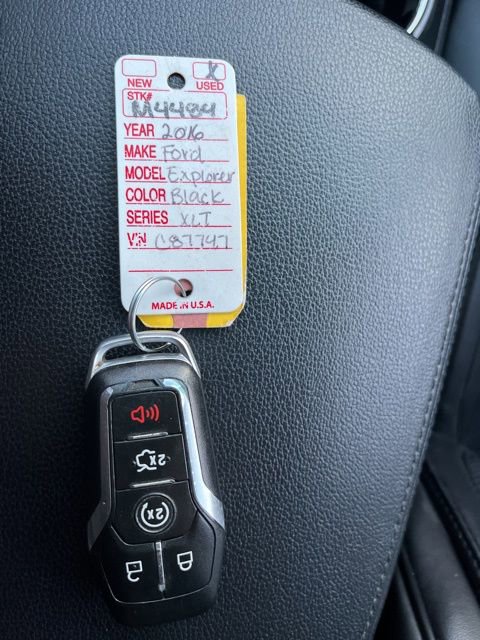 Used 2016 Ford Explorer XLT w/ Equipment Group 202A FWD image 53