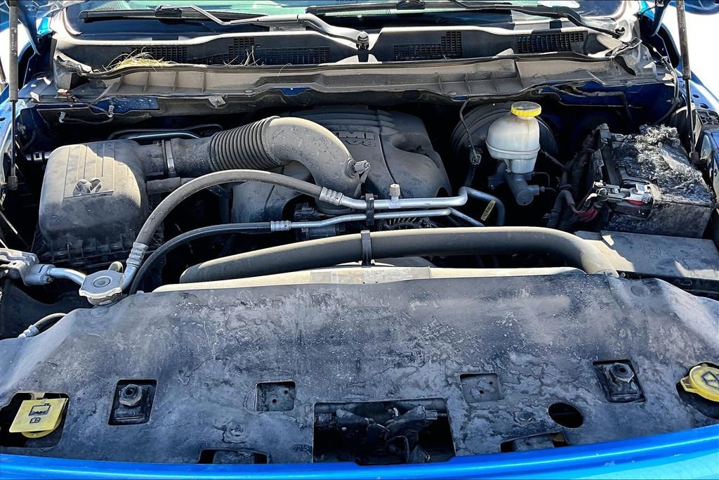 Certified 2018 RAM 1500 Sport w/ Hydro Blue Sport Package image 31