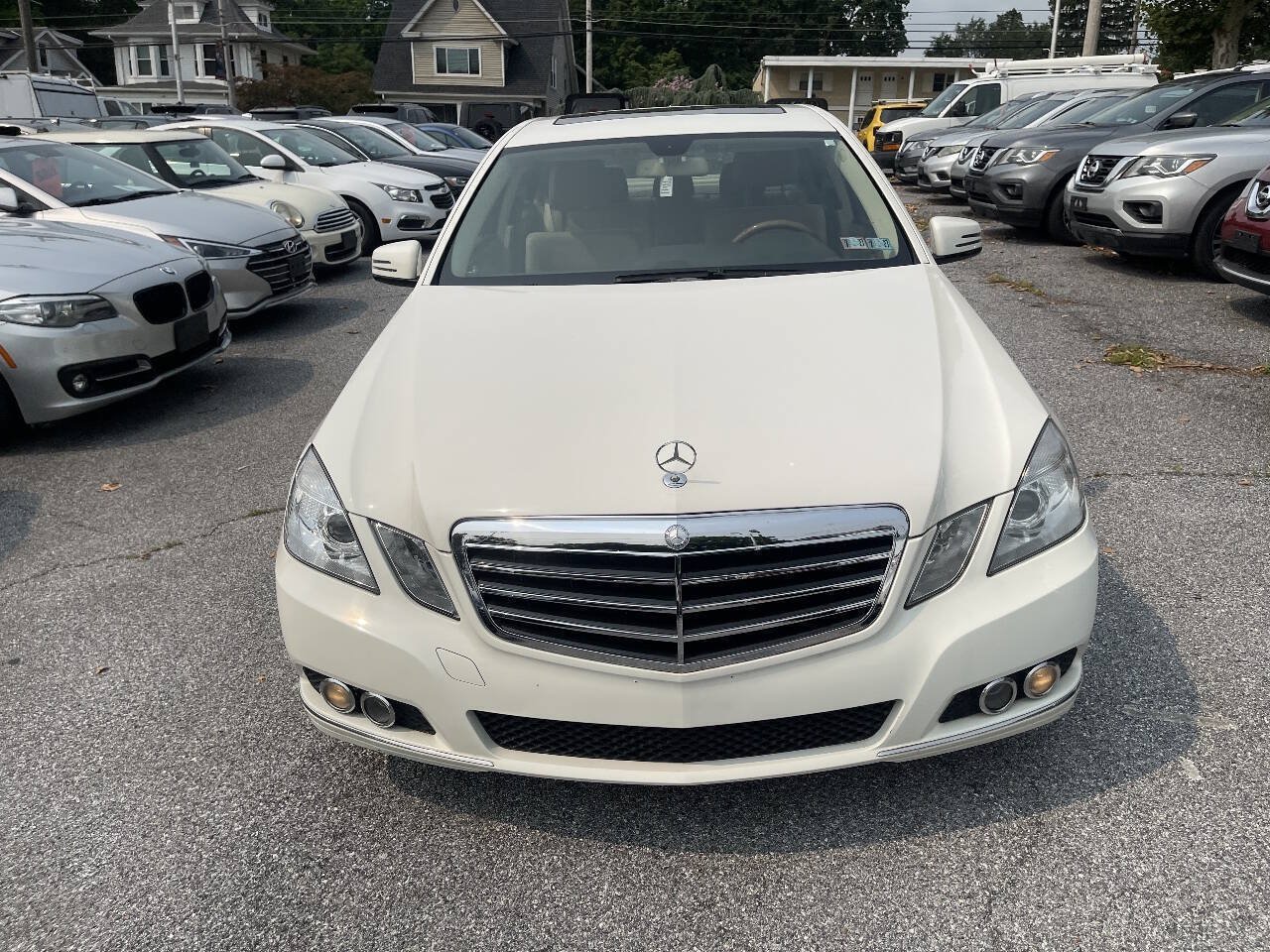 Used 2011 Mercedes-Benz E 350 4MATIC Sedan image 3