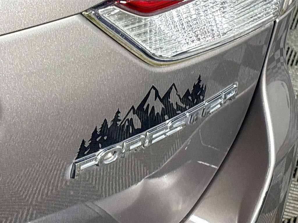 Used 2022 Subaru Forester Limited w/ Popular Package #2 image 25