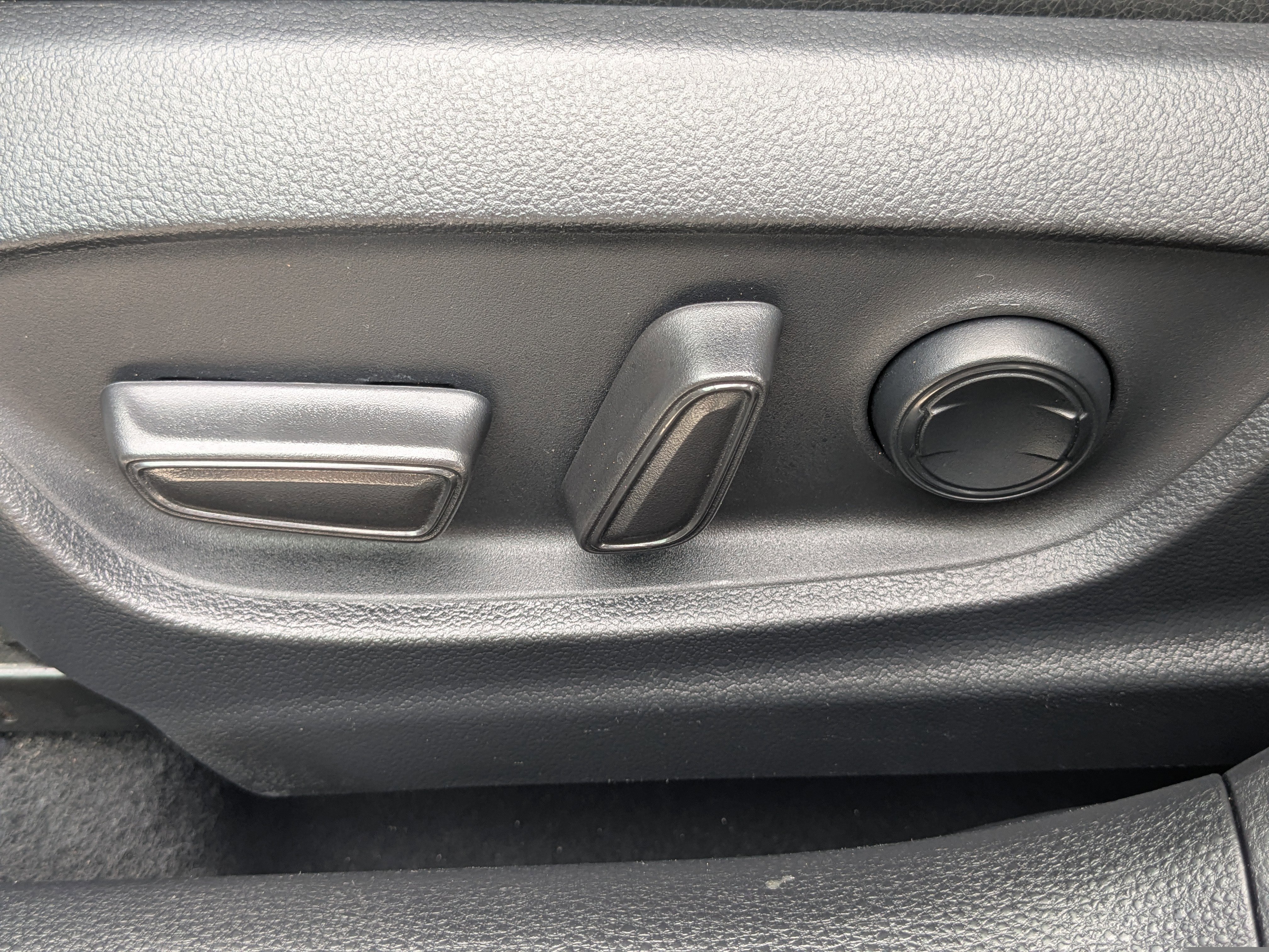 Used 2021 Toyota Corolla XSE image 20