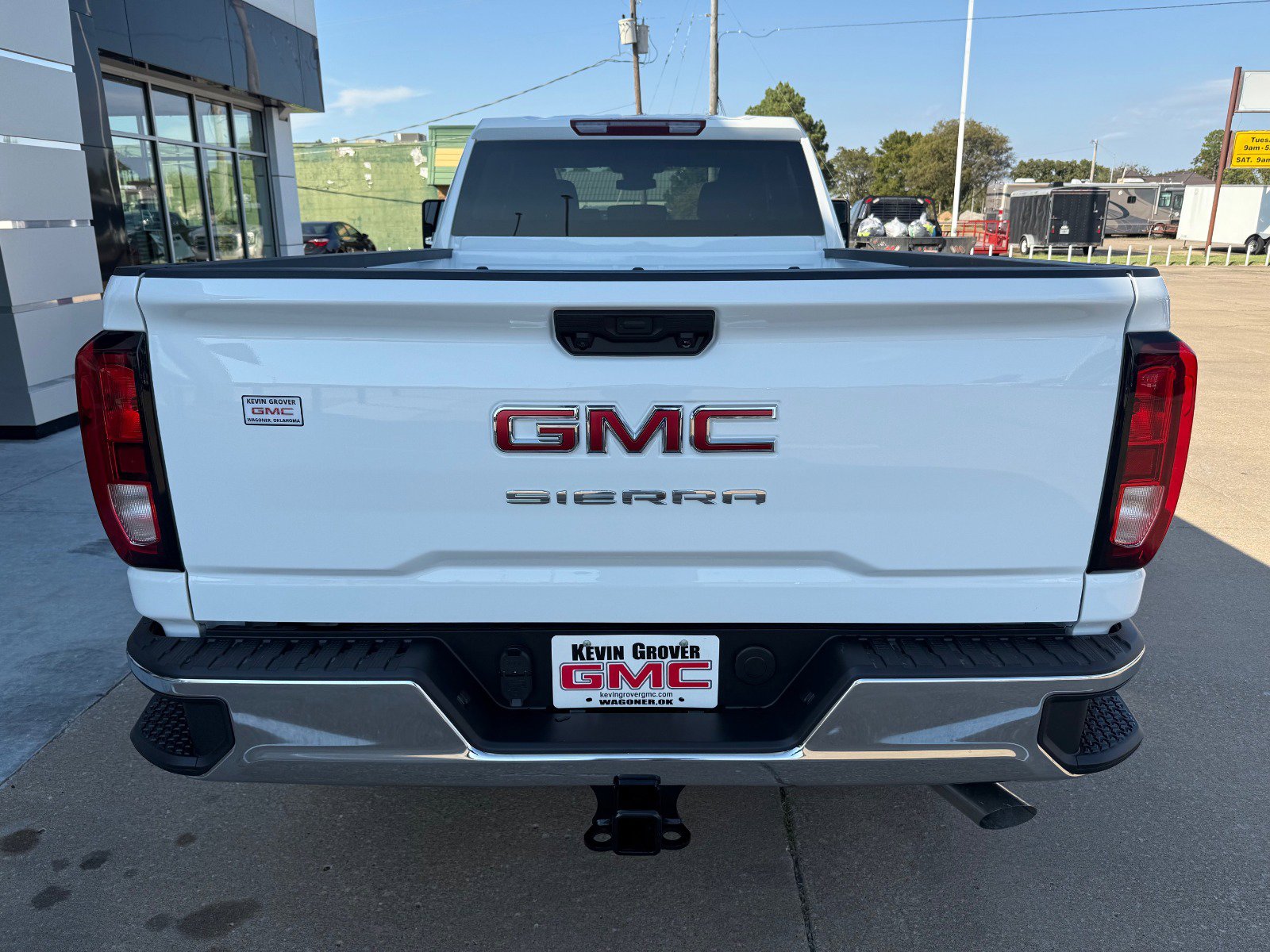 New 2026 GMC Sierra 2500 Pro w/ Convenience Package image 4