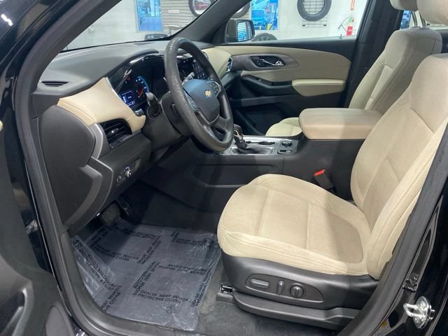 Used 2023 Chevrolet Traverse LS FWD image 25