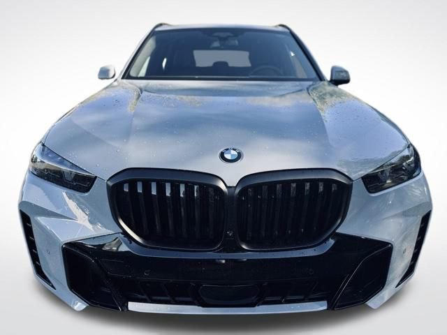 New 2026 BMW X5 xDrive40i w/ M Sport Package video 2