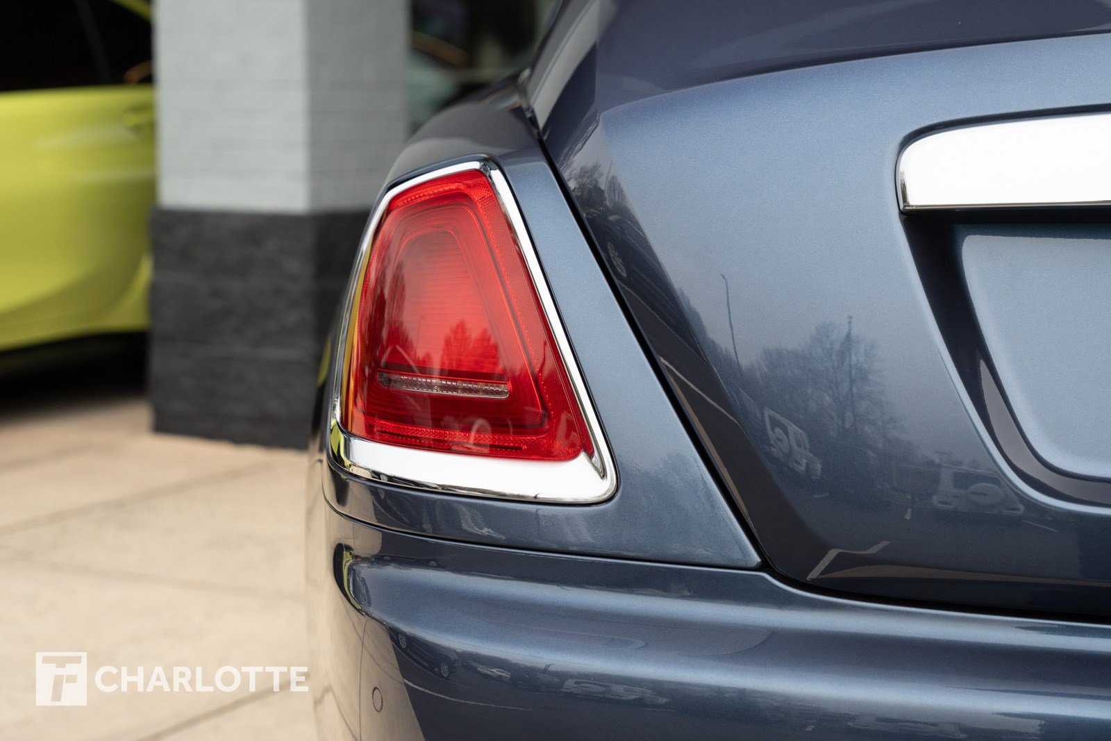 Used 2019 Rolls-Royce Wraith image 14