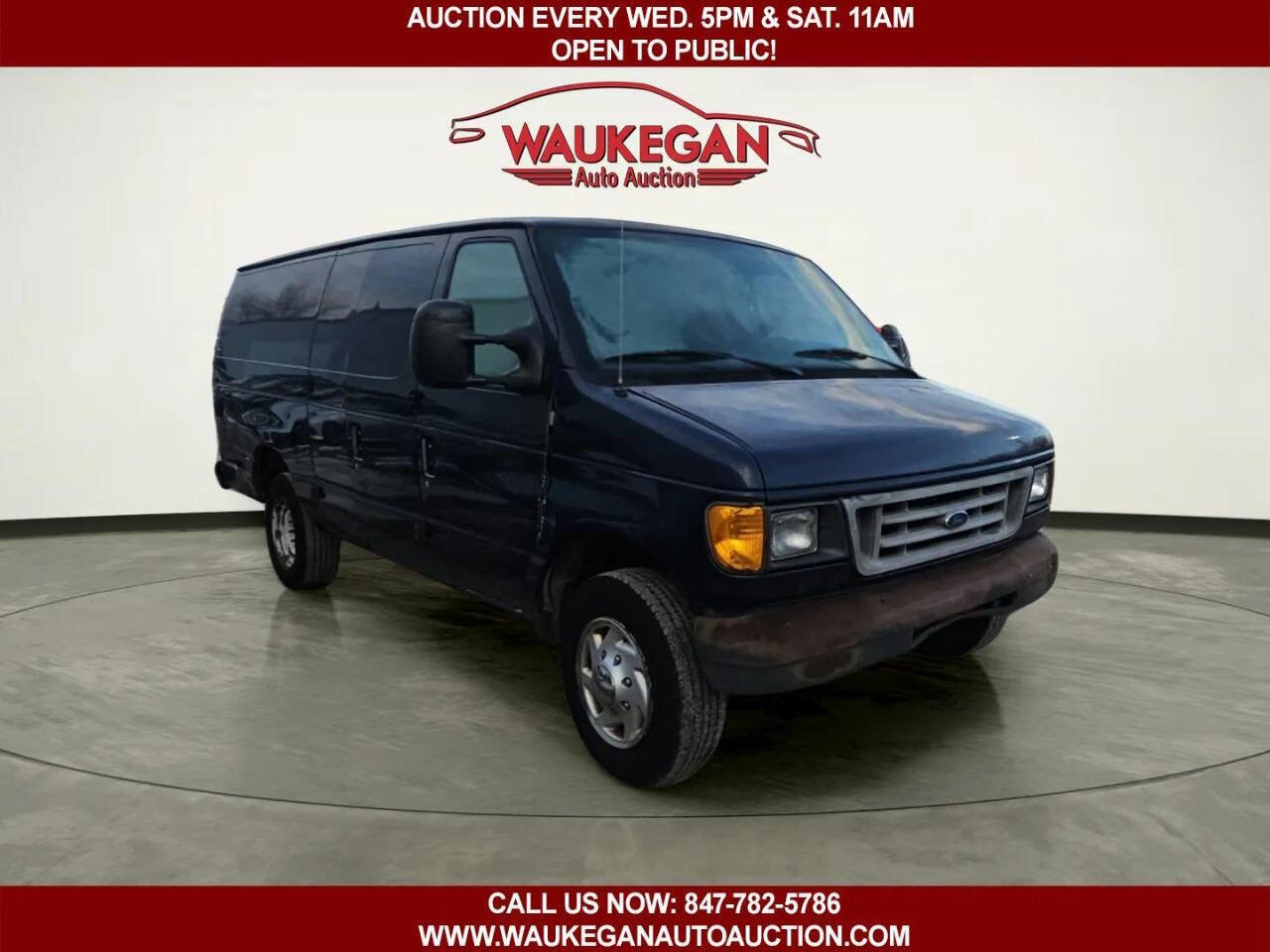 Used 2004 Ford E-250 and Econoline 250 Extended image 3