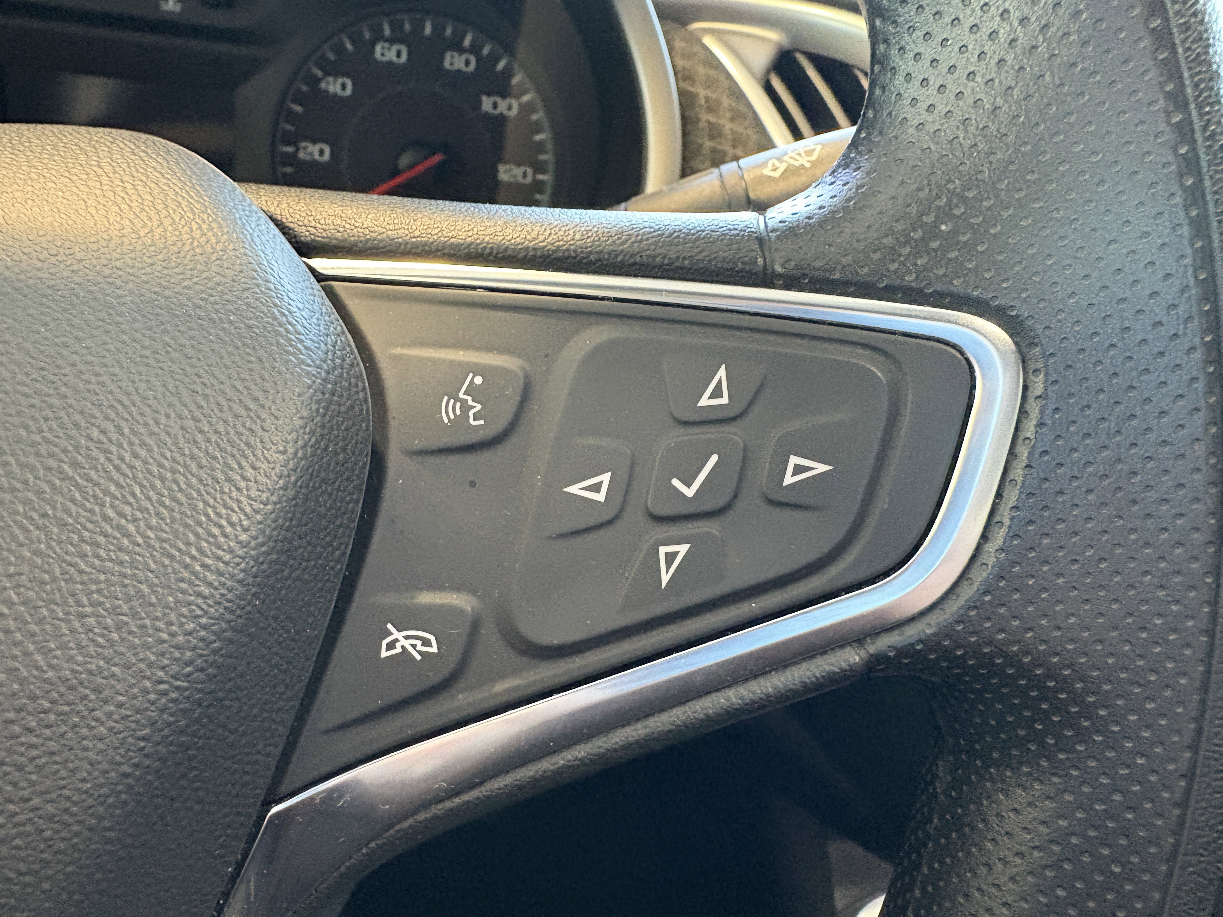 Used 2025 Chevrolet Malibu LT image 13