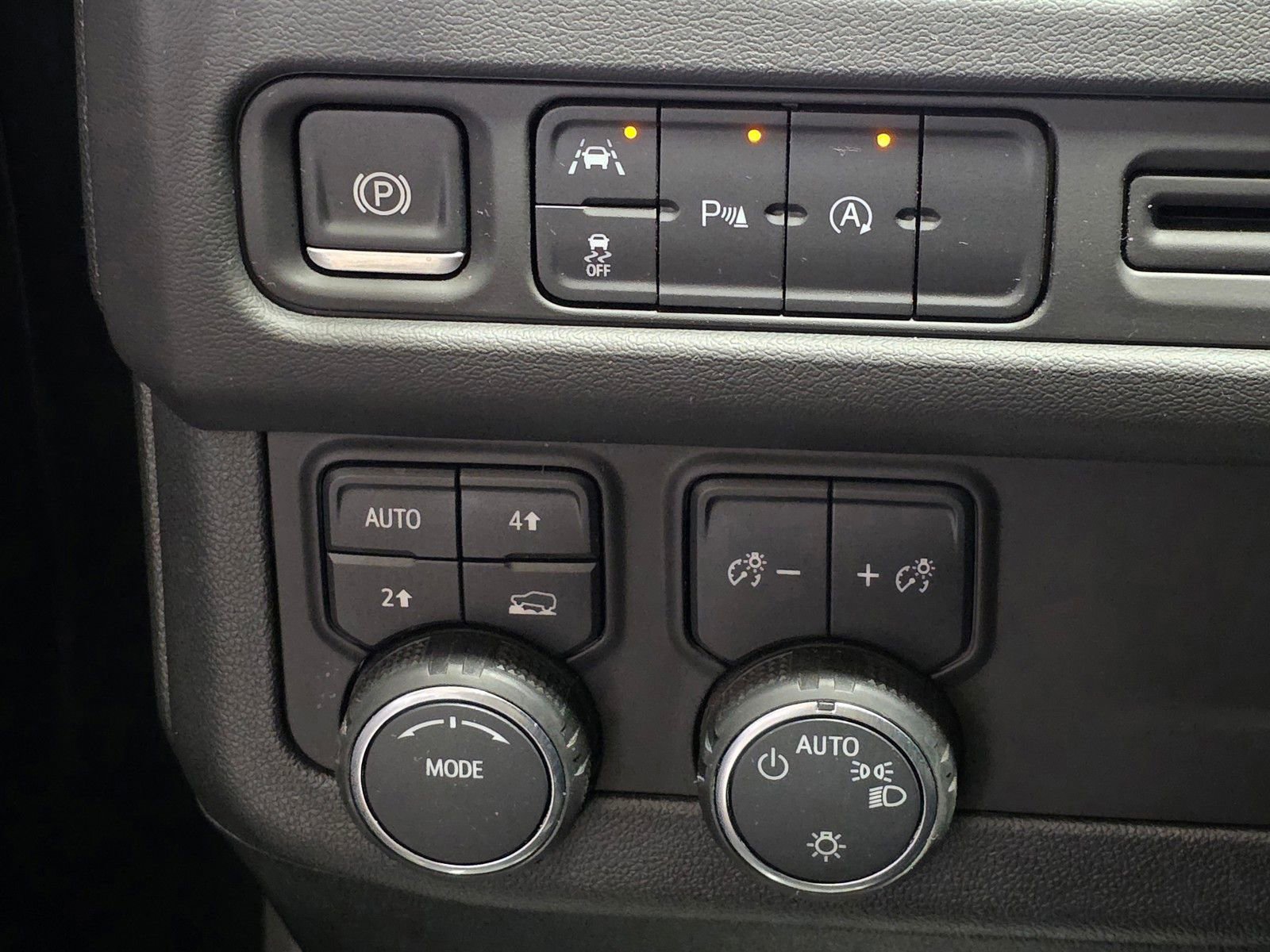 Used 2024 Chevrolet Suburban LS w/ Driver Alert Package image 35