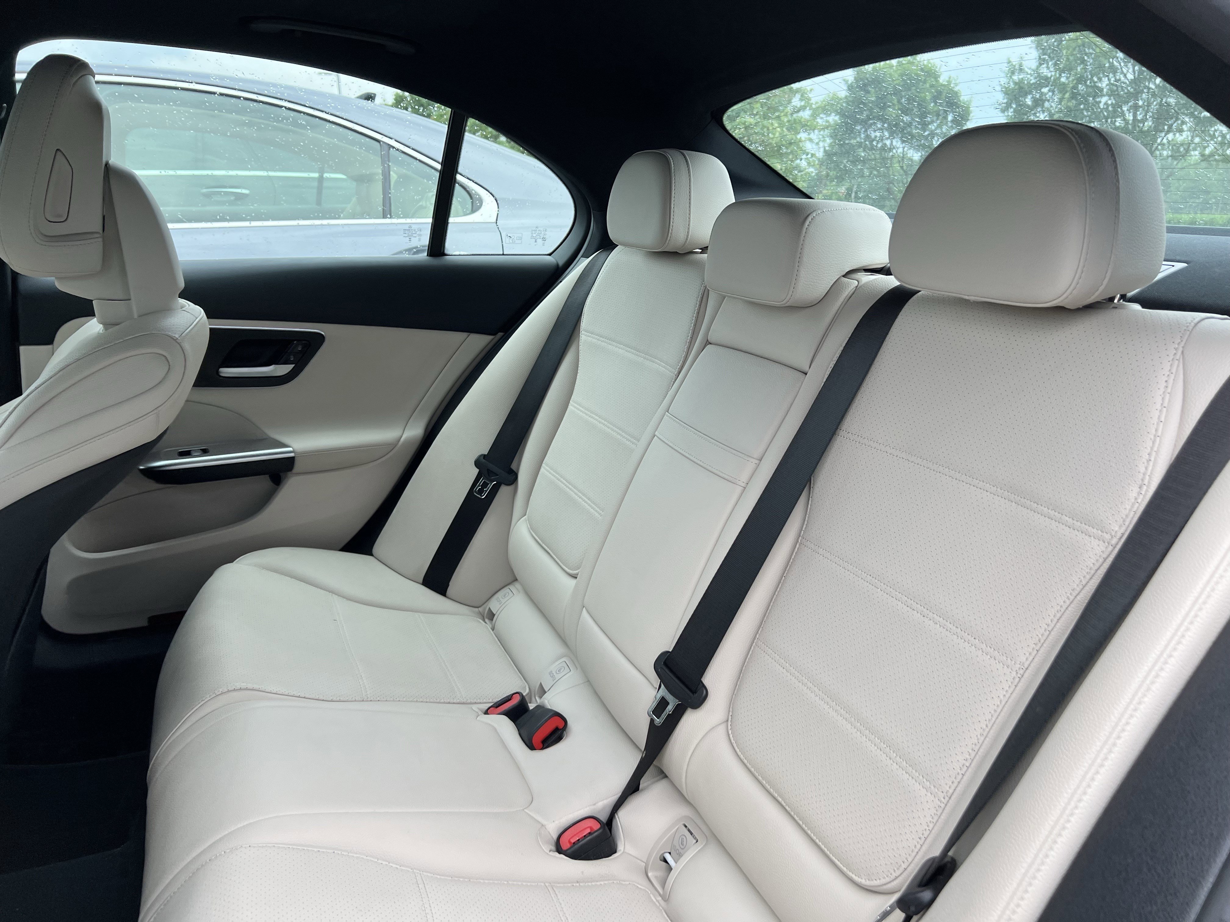 Certified 2025 Mercedes-Benz C 300 Sedan image 33