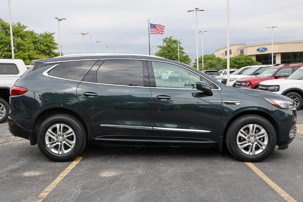 Used 2020 Buick Enclave Essence w/ Sound and Sites Package AWD/4WD image 23