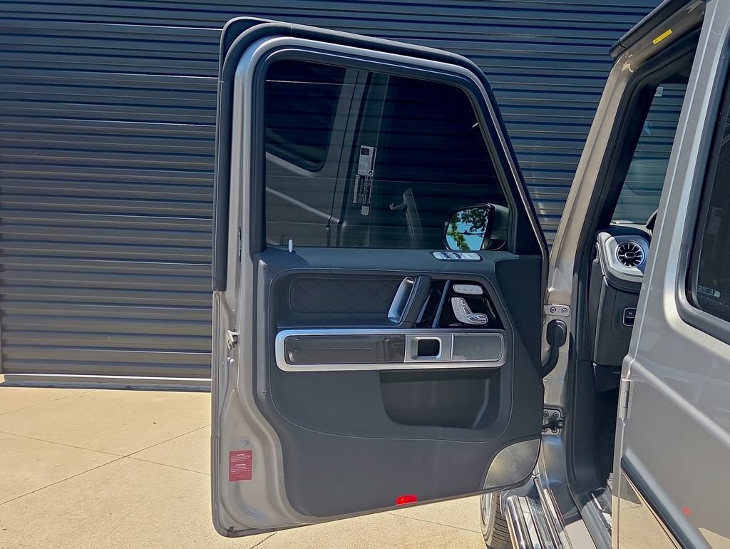 Used 2025 Mercedes-Benz G 63 AMG 4MATIC image 6