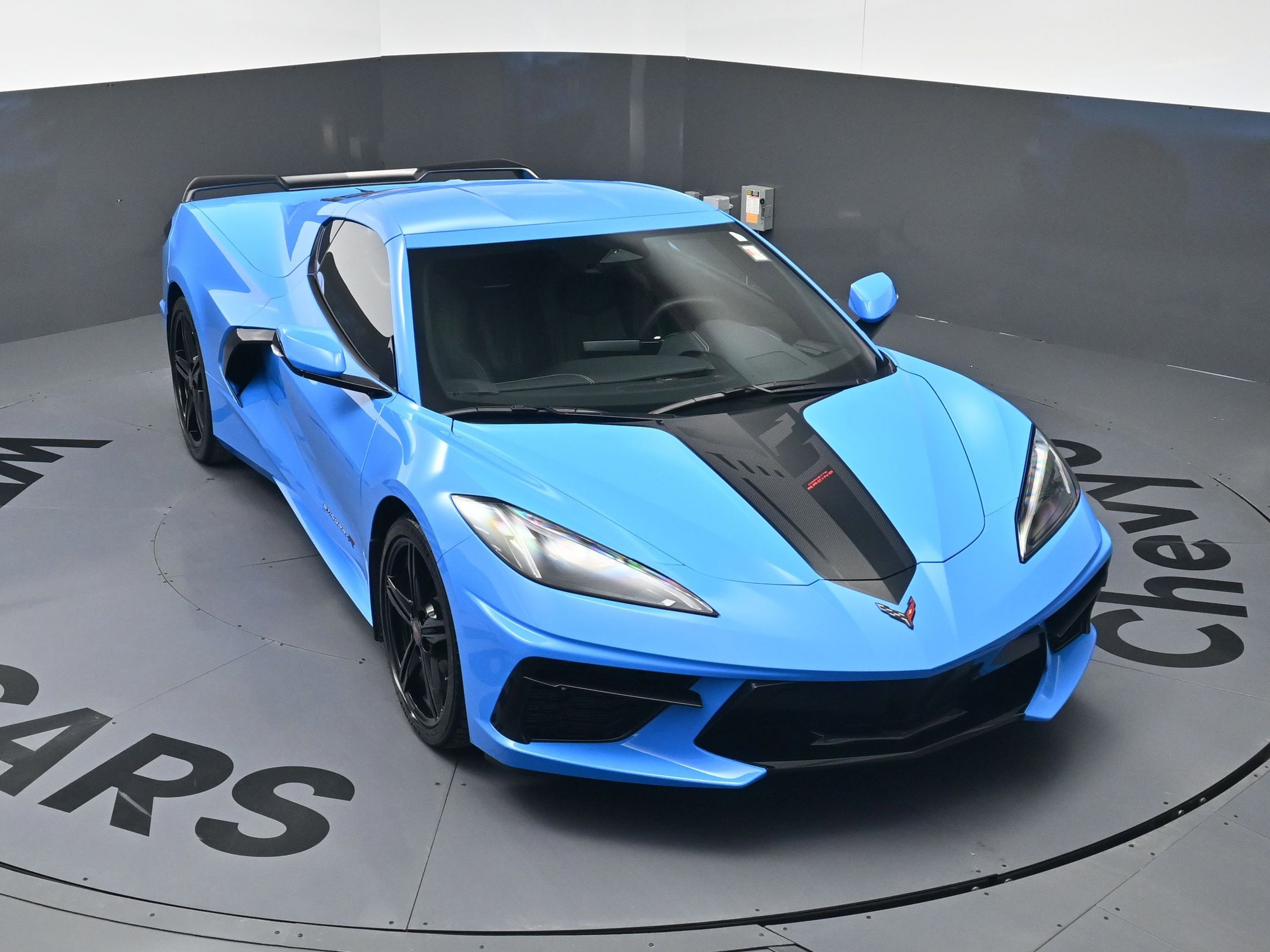 Certified 2025 Chevrolet Corvette Stingray Coupe w/ 1LT image 32