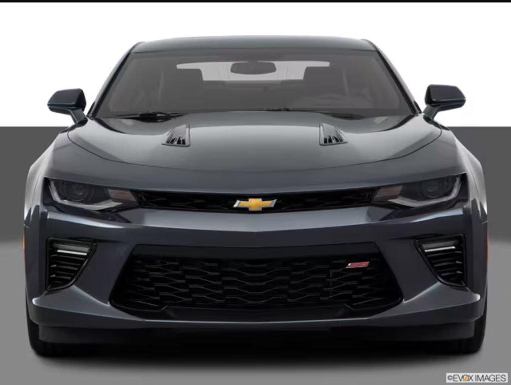 Used 2016 Chevrolet Camaro SS RWD image 2