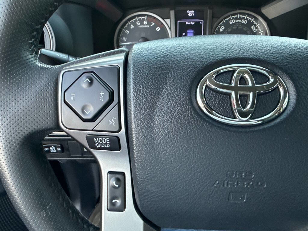 Used 2018 Toyota Tacoma SR5 image 25