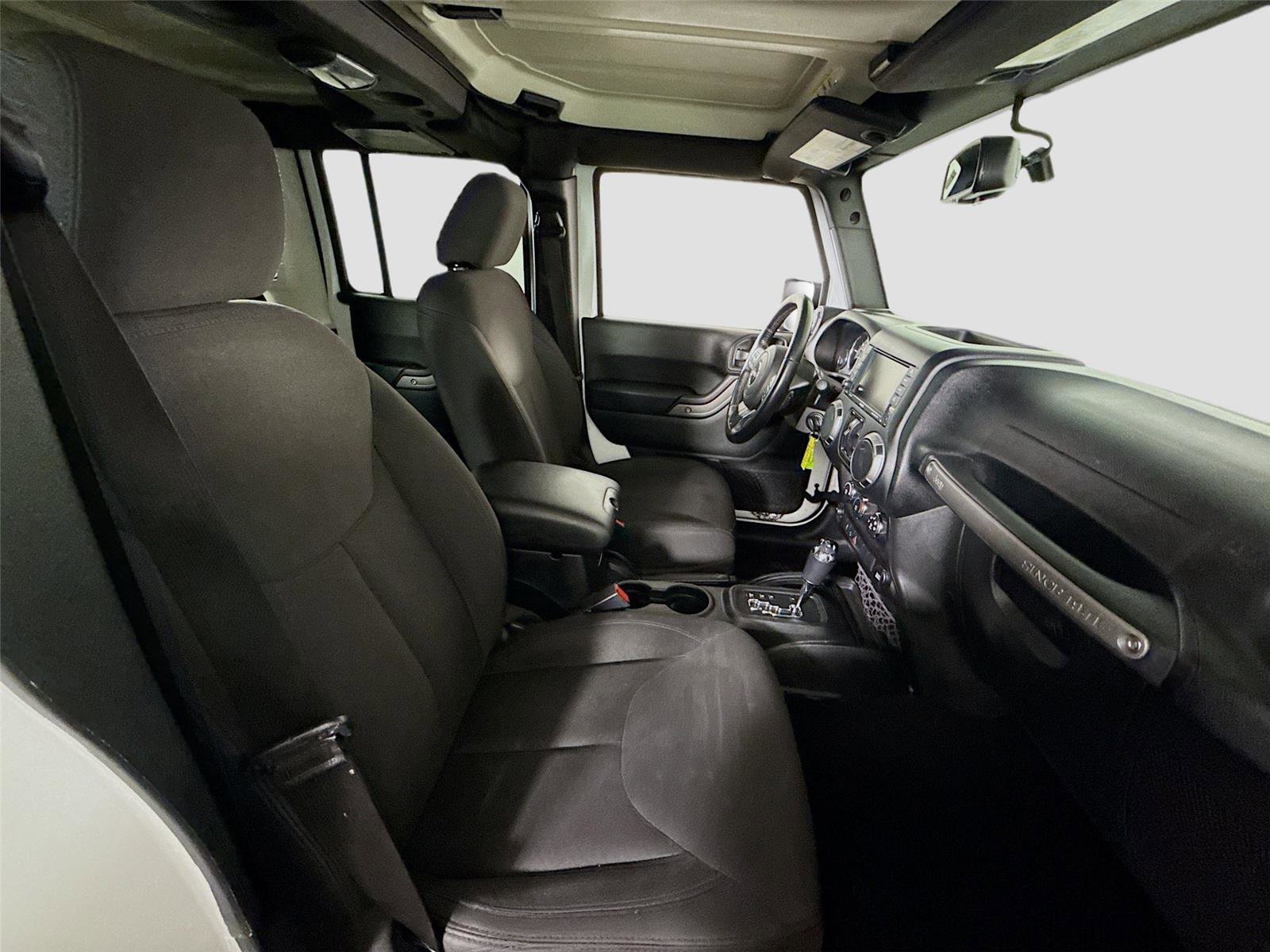 Used 2018 Jeep Wrangler Unlimited Sport S image 15