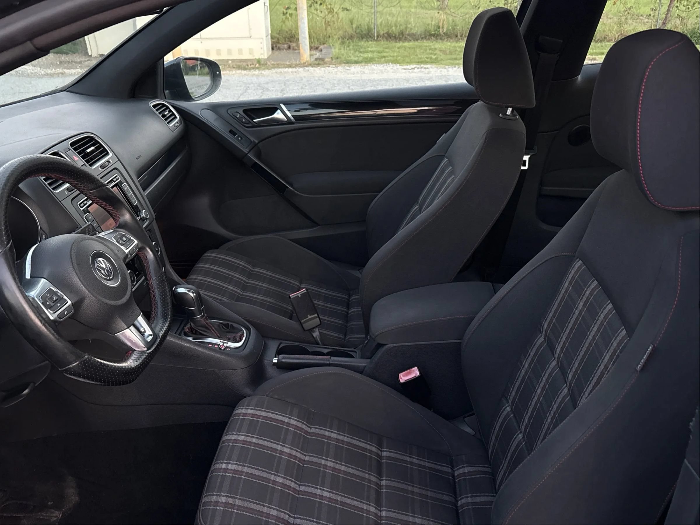 Used 2012 Volkswagen GTI 2-Door FWD image 22